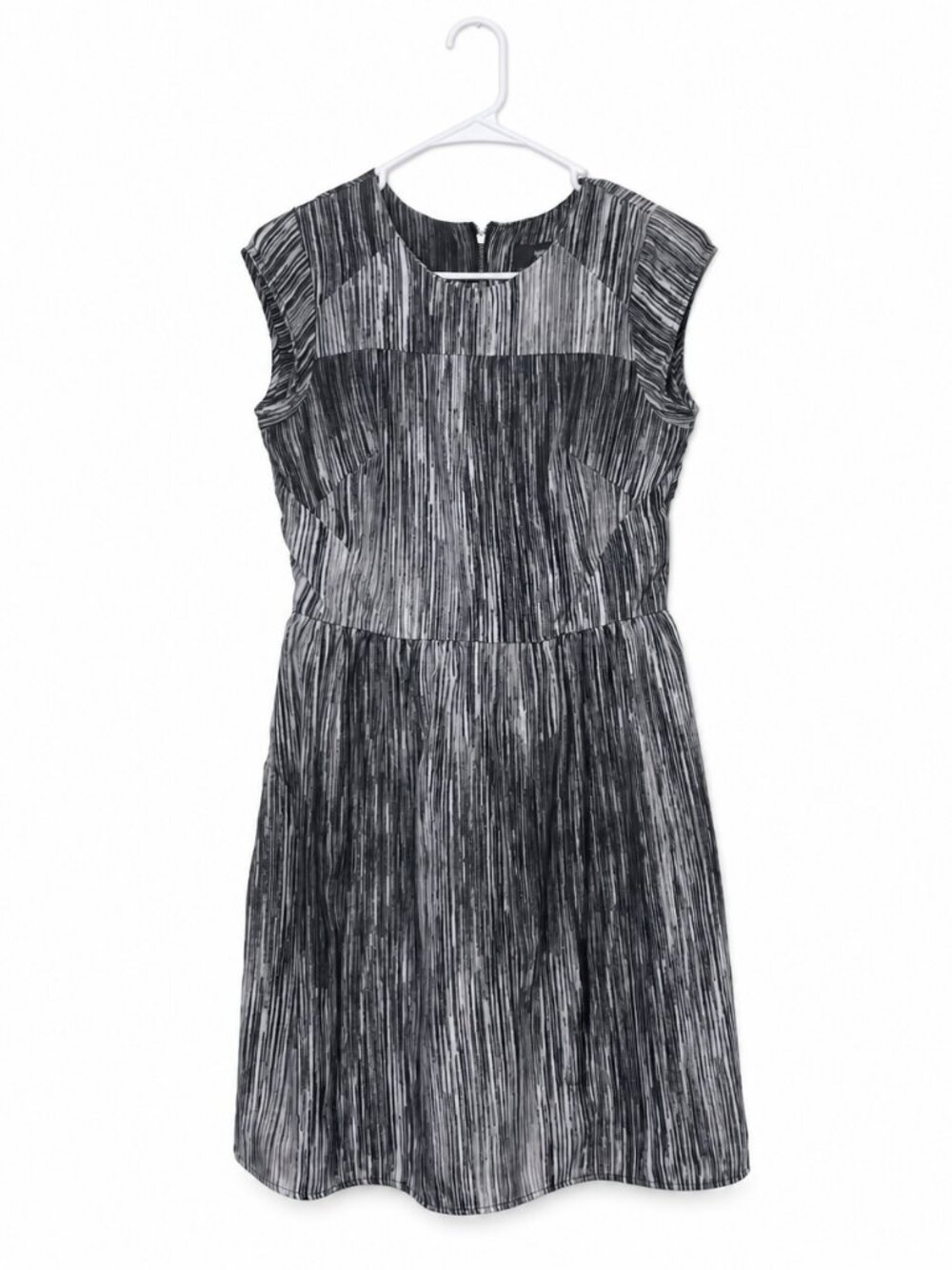 Mossimo Black Gray Abstract Stripe Cap Sleeve Dress Small Back Zipper